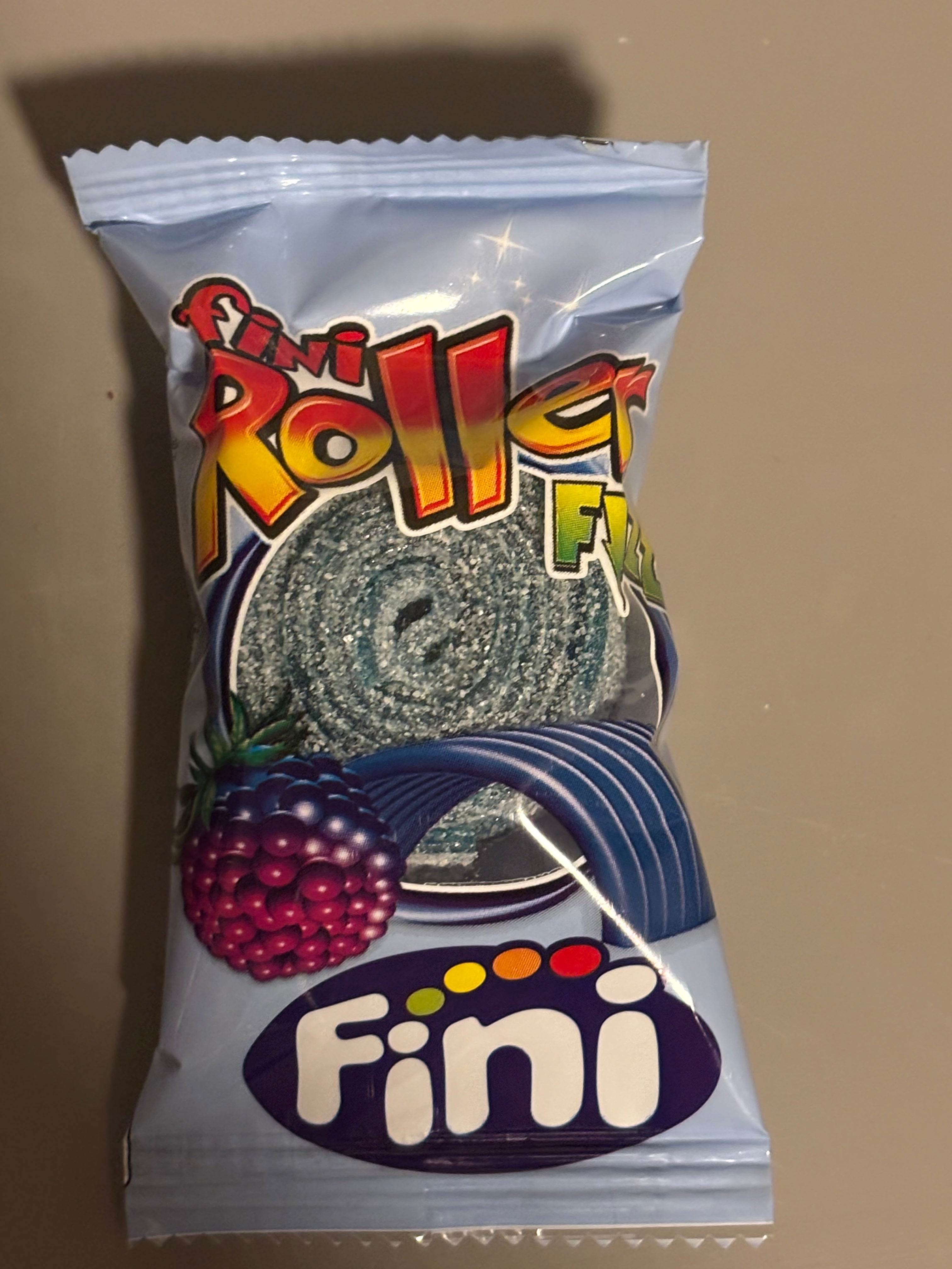 Fini raspberry rol extra sour